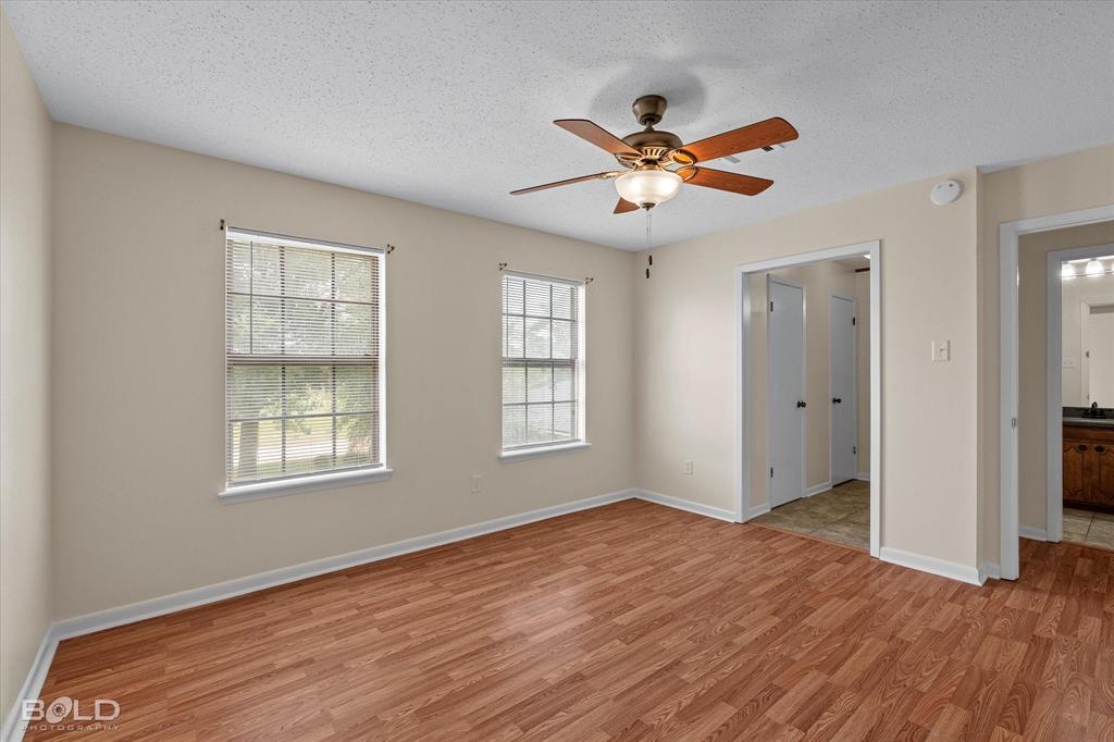 121 Carriage Square Drive Property Photo 16