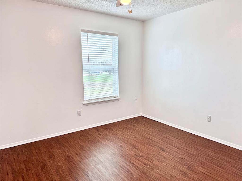 441 Sw Thomas Street D Property Photo 12