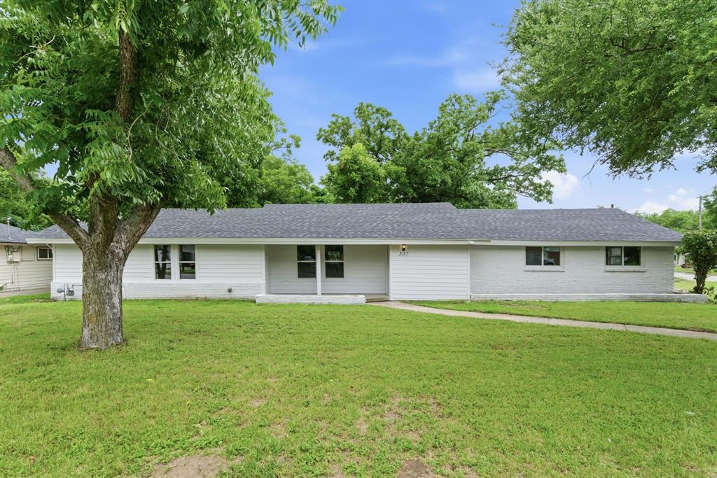 507 Country Club Road Property Photo 1