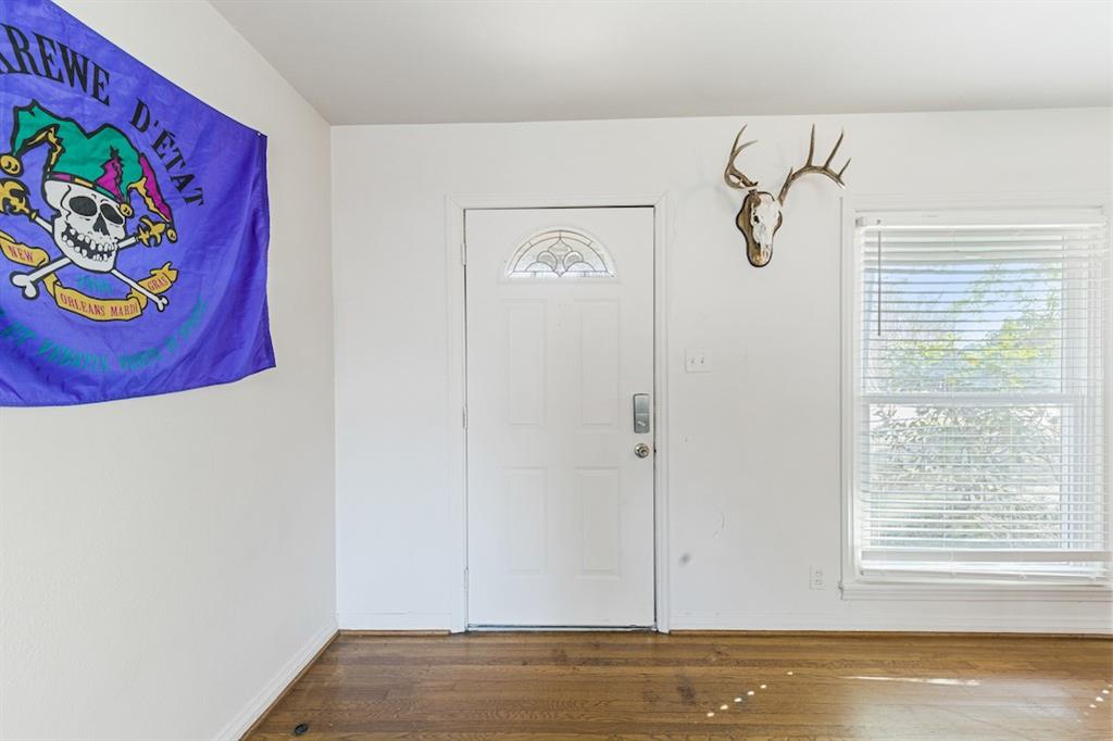 3504 Corto Avenue Property Photo 1