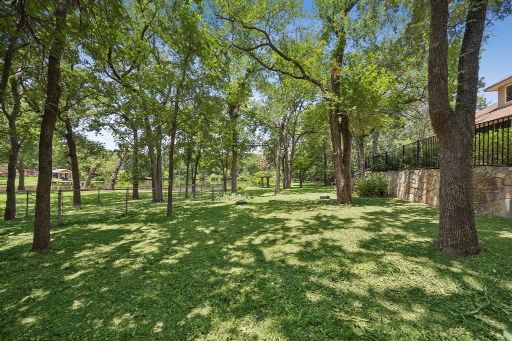 939 Garnet Cove Property Photo 6