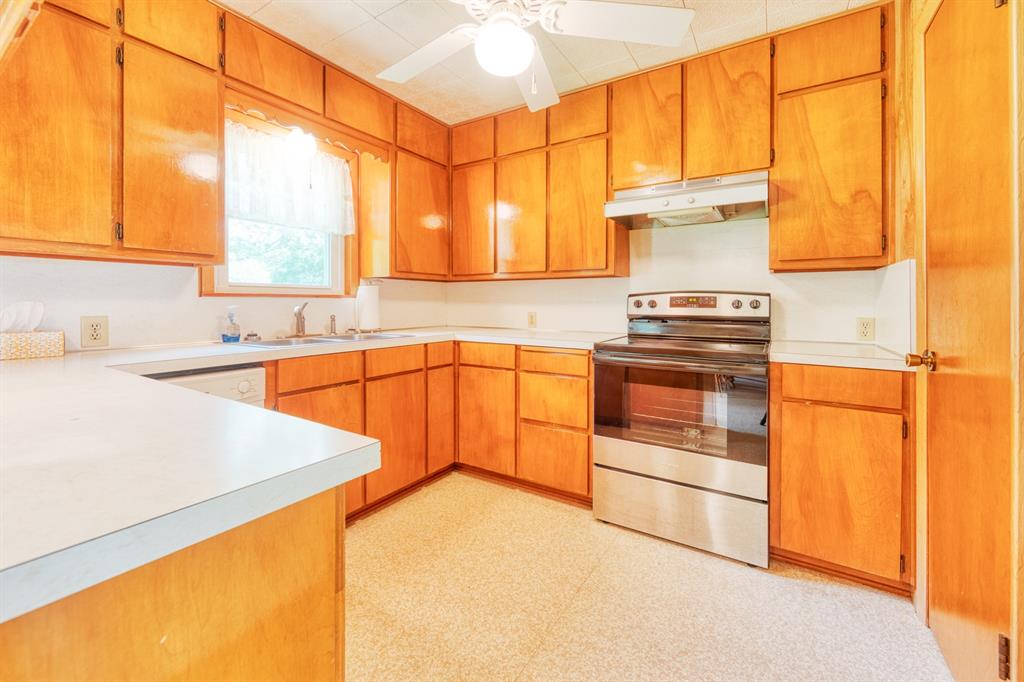 308 W White Street Property Photo 5