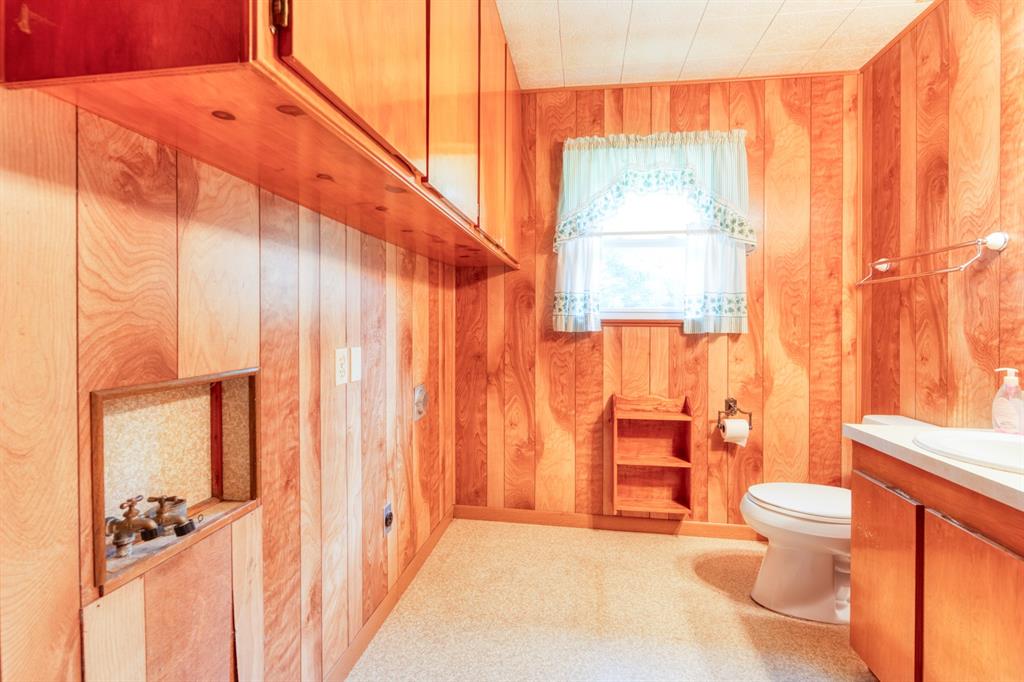 308 W White Street Property Photo 8