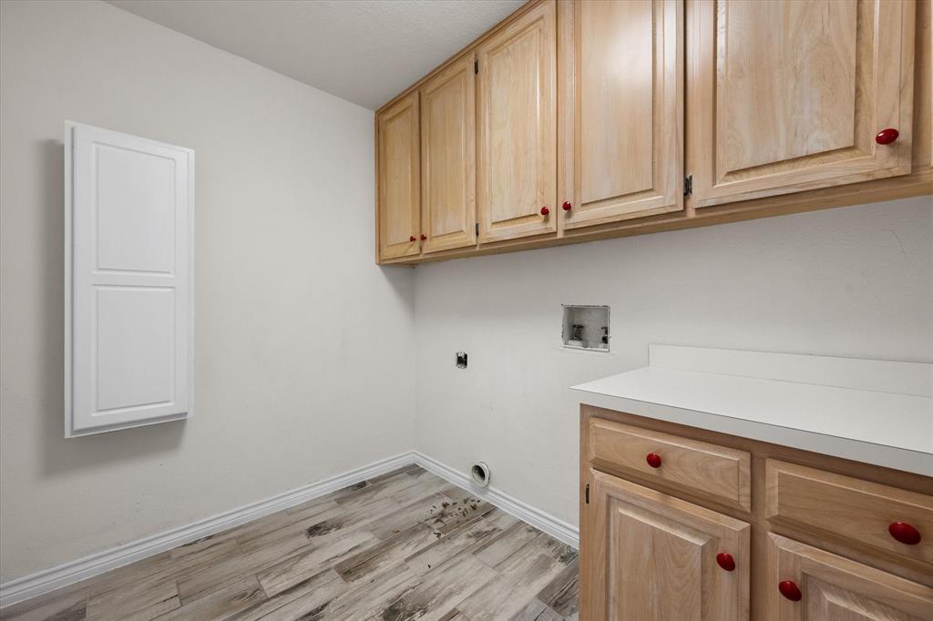 2801 Knotted Oaks Trail Property Photo 33