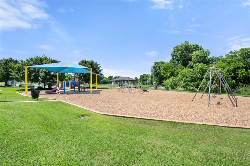2801 Knotted Oaks Trail Property Photo 40