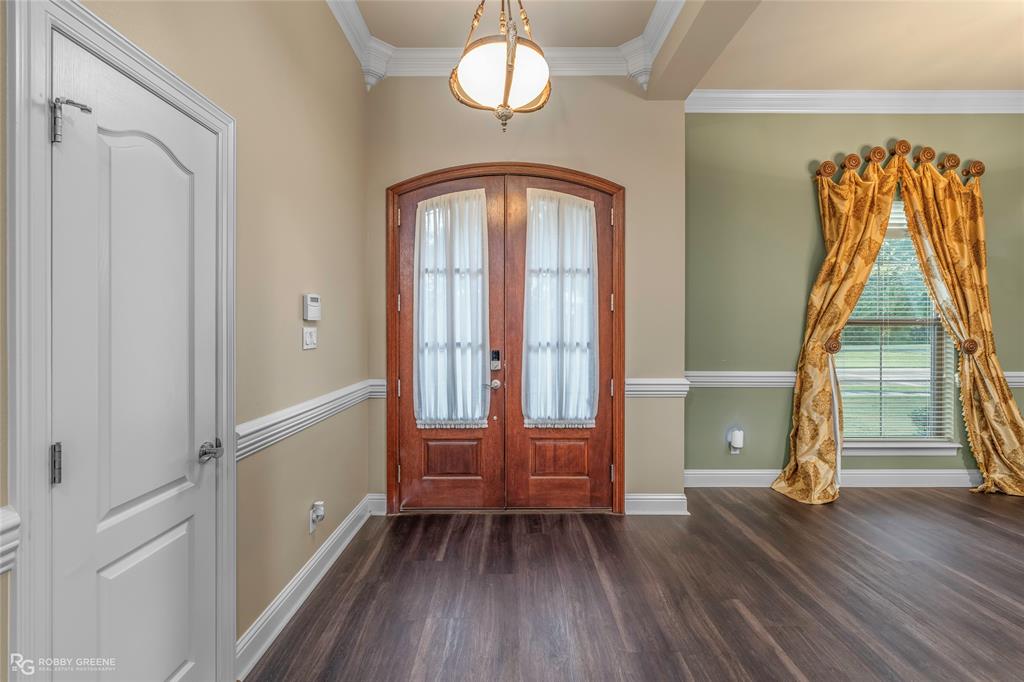 336 Briars Court Property Photo 4