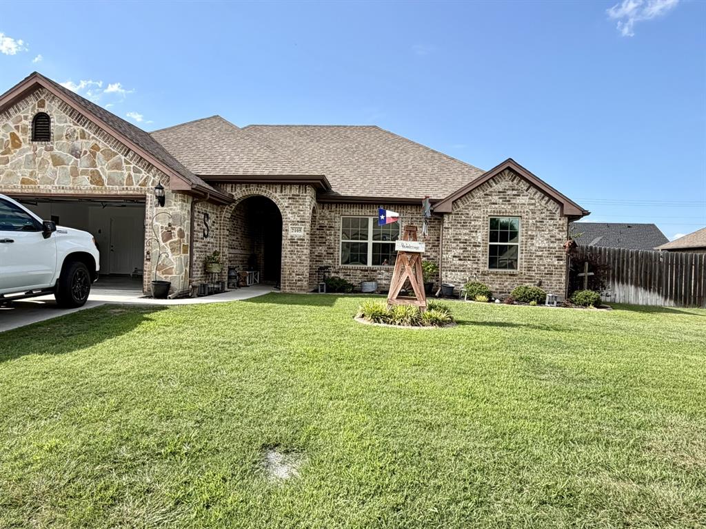 2105 Stonegate Boulevard Property Photo 1