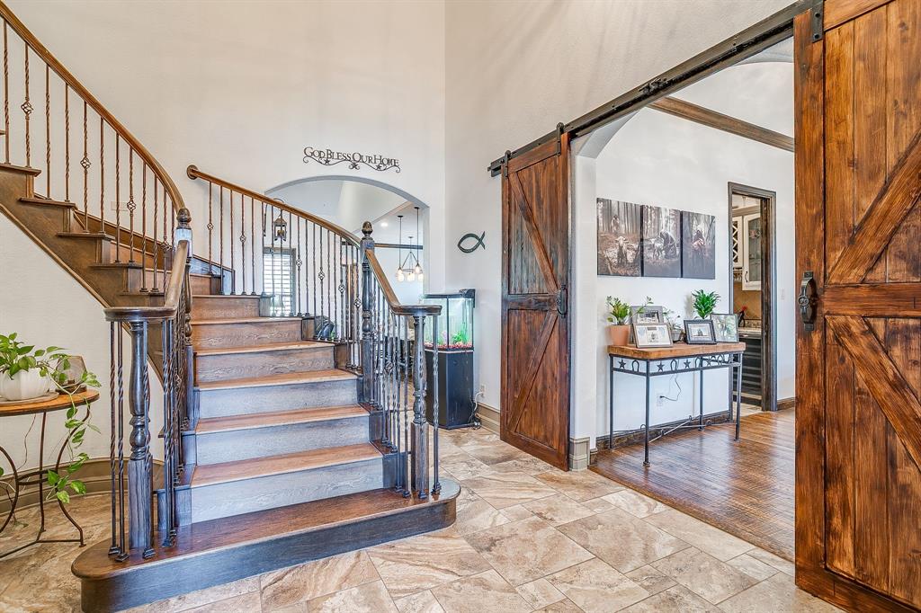 12416 Indian Creek Drive Property Photo 8
