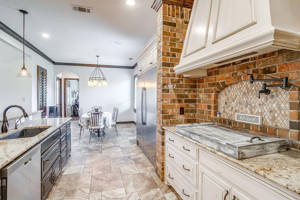12416 Indian Creek Drive Property Photo 16