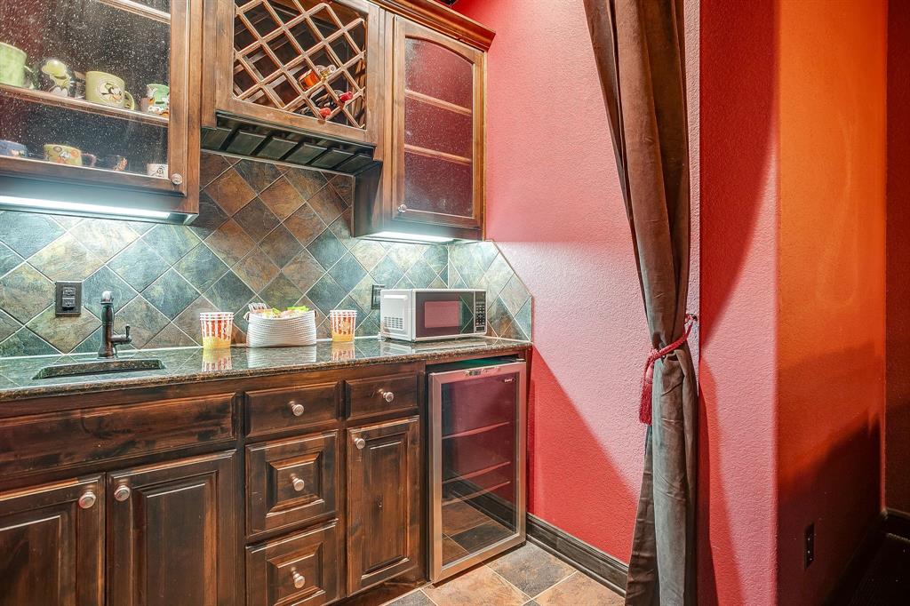 12416 Indian Creek Drive Property Photo 28