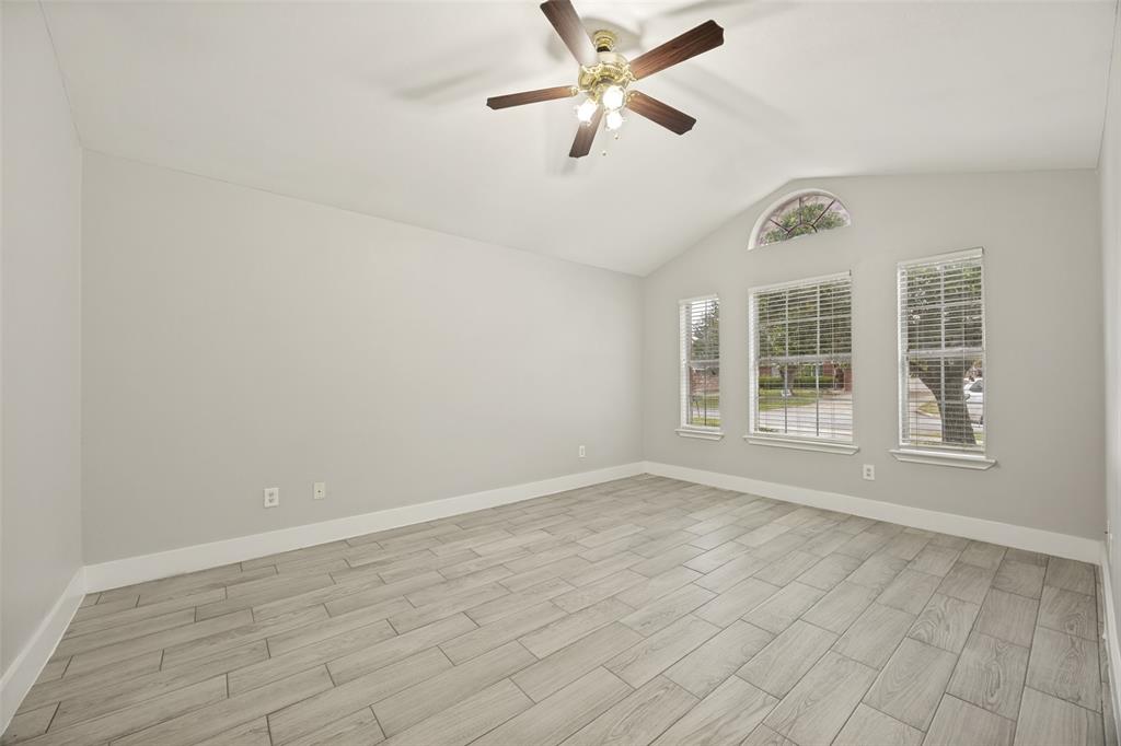1009 Enlow Circle Property Photo 3
