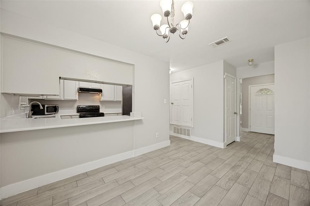 1009 Enlow Circle Property Photo 6