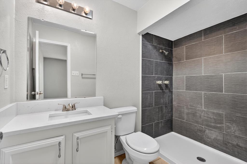 707 Via Sonoma Property Photo 18