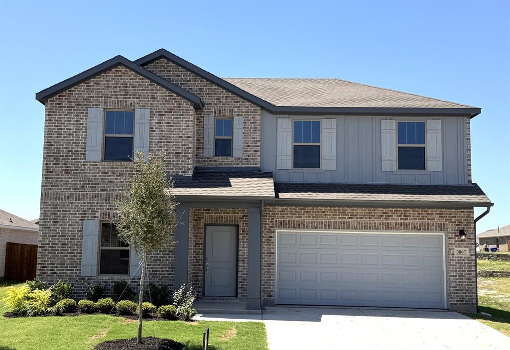 3807 Brewster Lane Property Photo 1