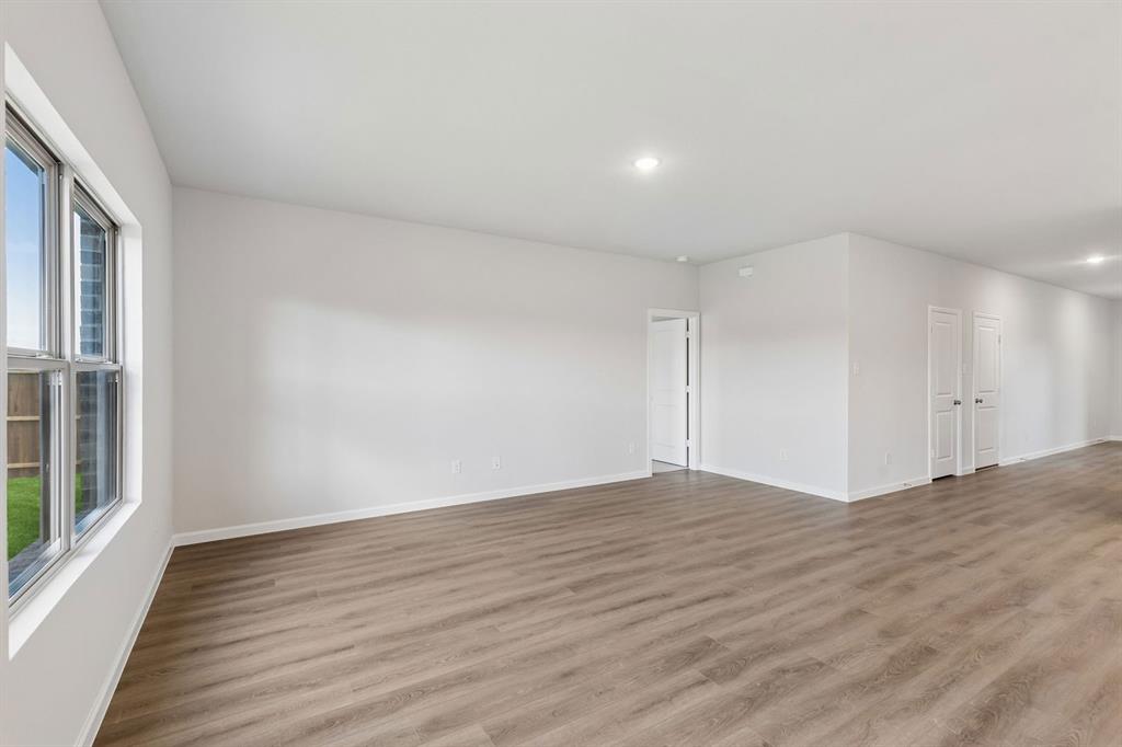 3807 Brewster Lane Property Photo 10