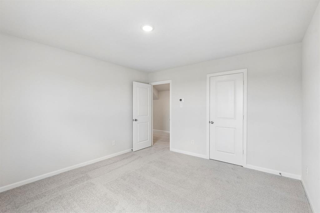 3807 Brewster Lane Property Photo 28
