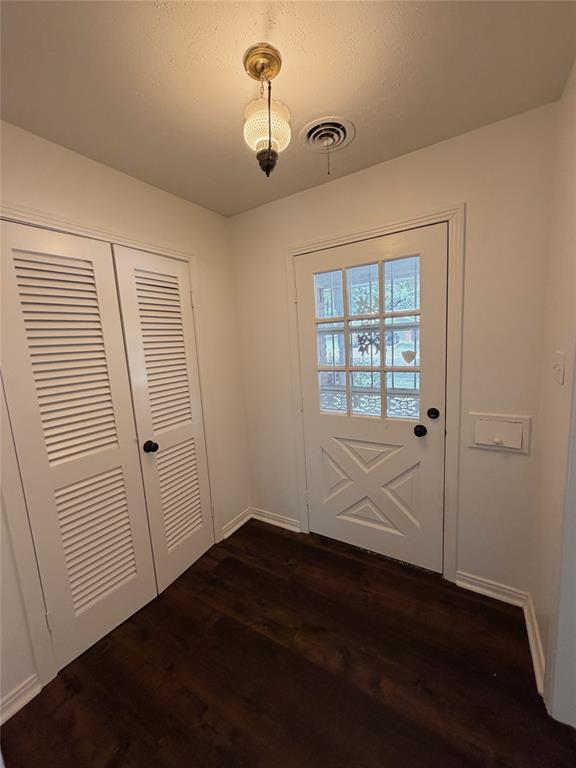 3100 Cortez Drive Property Photo 3