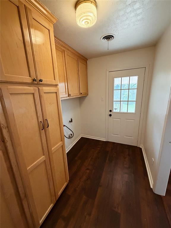3100 Cortez Drive Property Photo 7