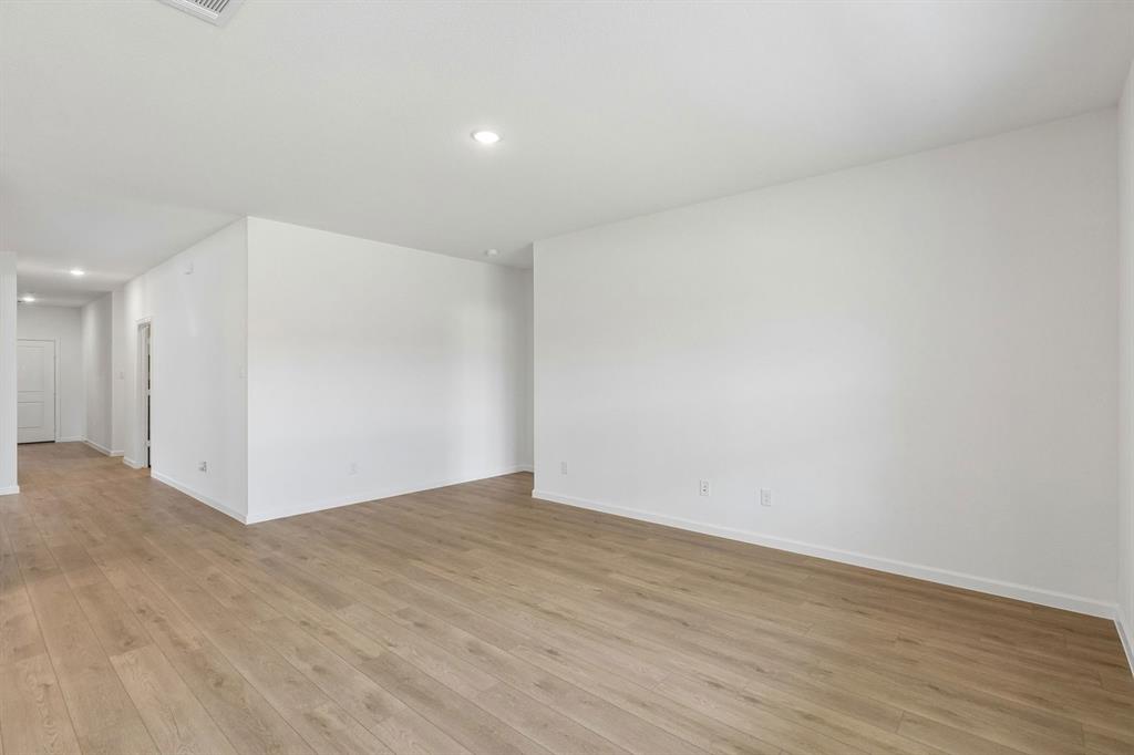 3803 Brewster Lane Property Photo 12