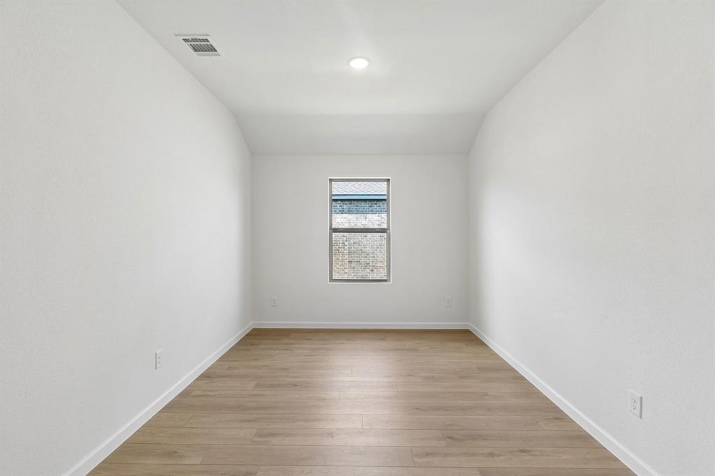 3803 Brewster Lane Property Photo 13
