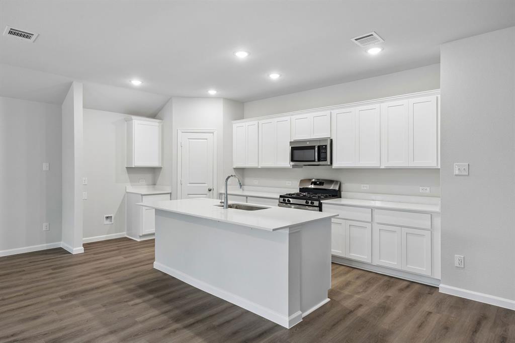 3707 Brewster Lane Property Photo 15