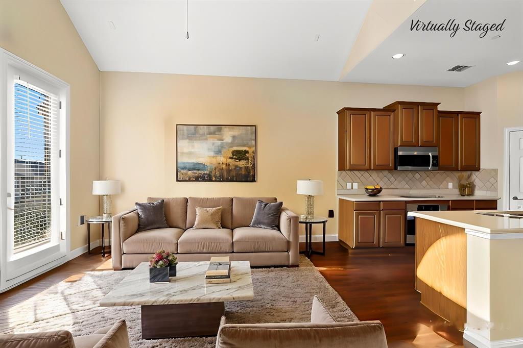 1912 Lantana Lane