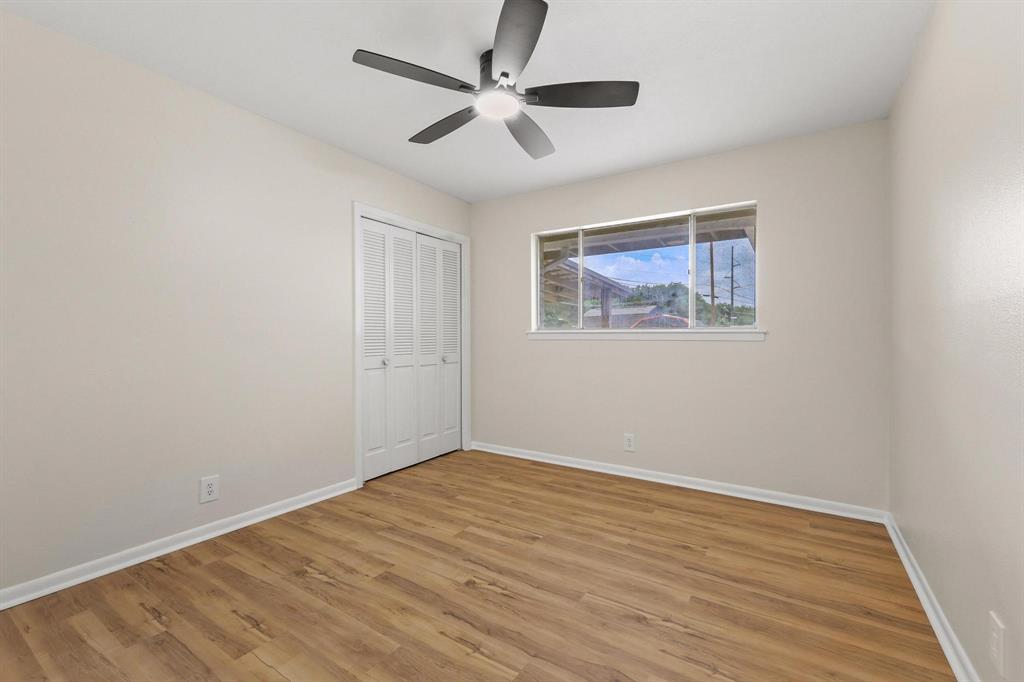 2505 Meadows Lane Property Photo 24