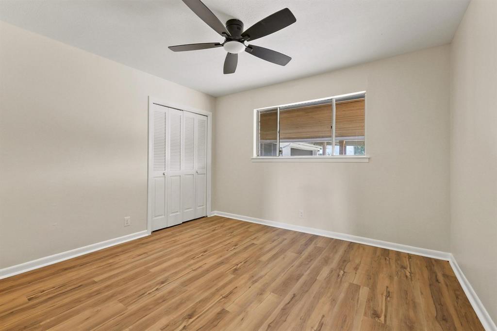 2505 Meadows Lane Property Photo 26