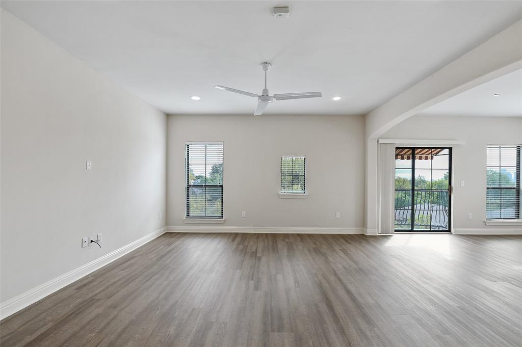 6159 Oram Street 301 Property Photo 2
