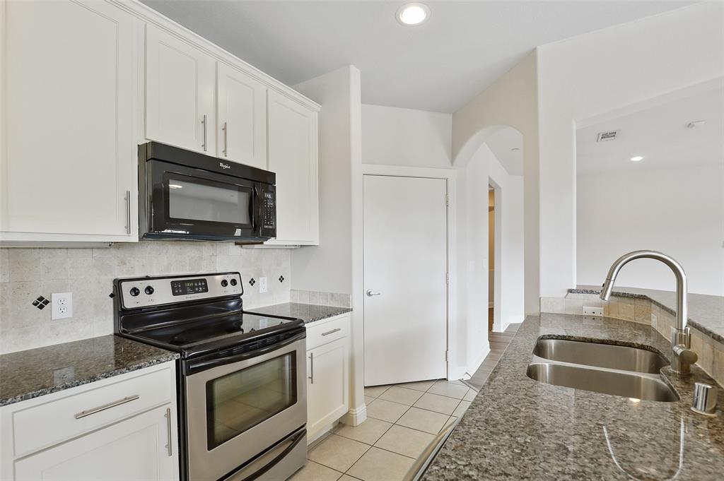 6159 Oram Street 301 Property Photo 11