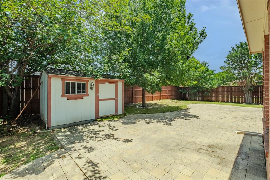 7000 Herman Jared Drive Property Photo 8
