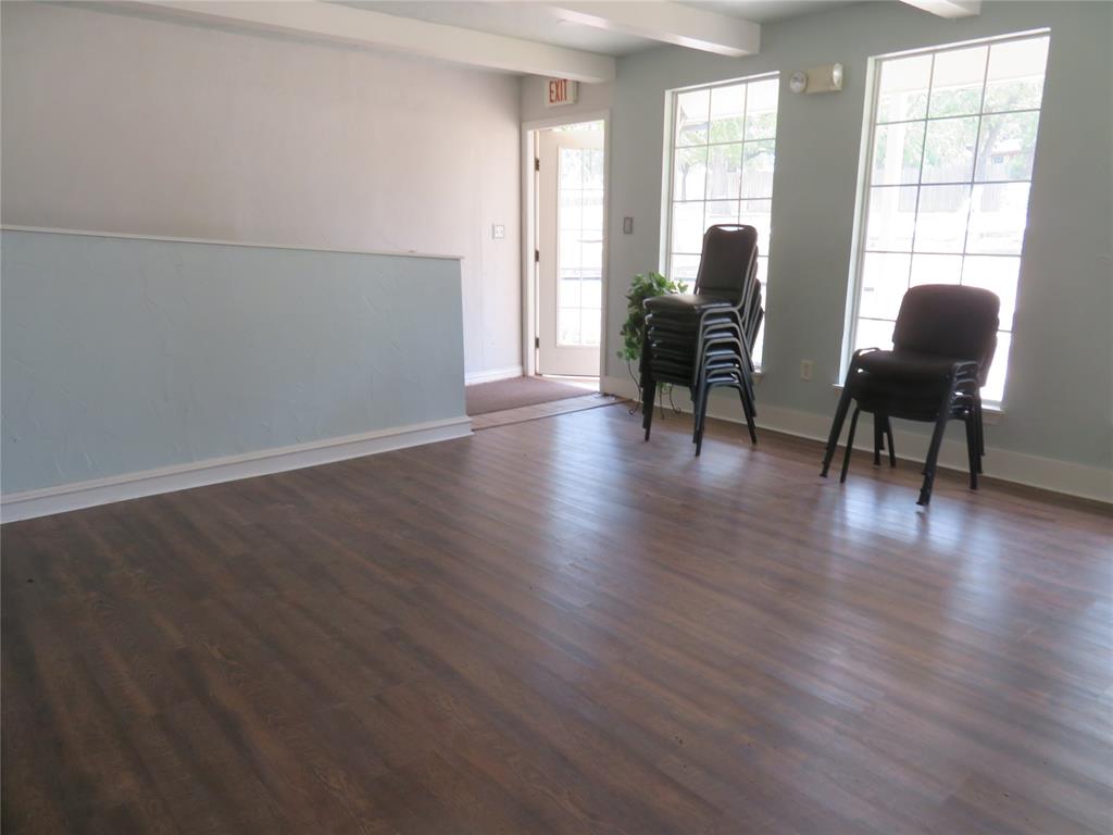 3490 Teasley Lane Property Photo 6