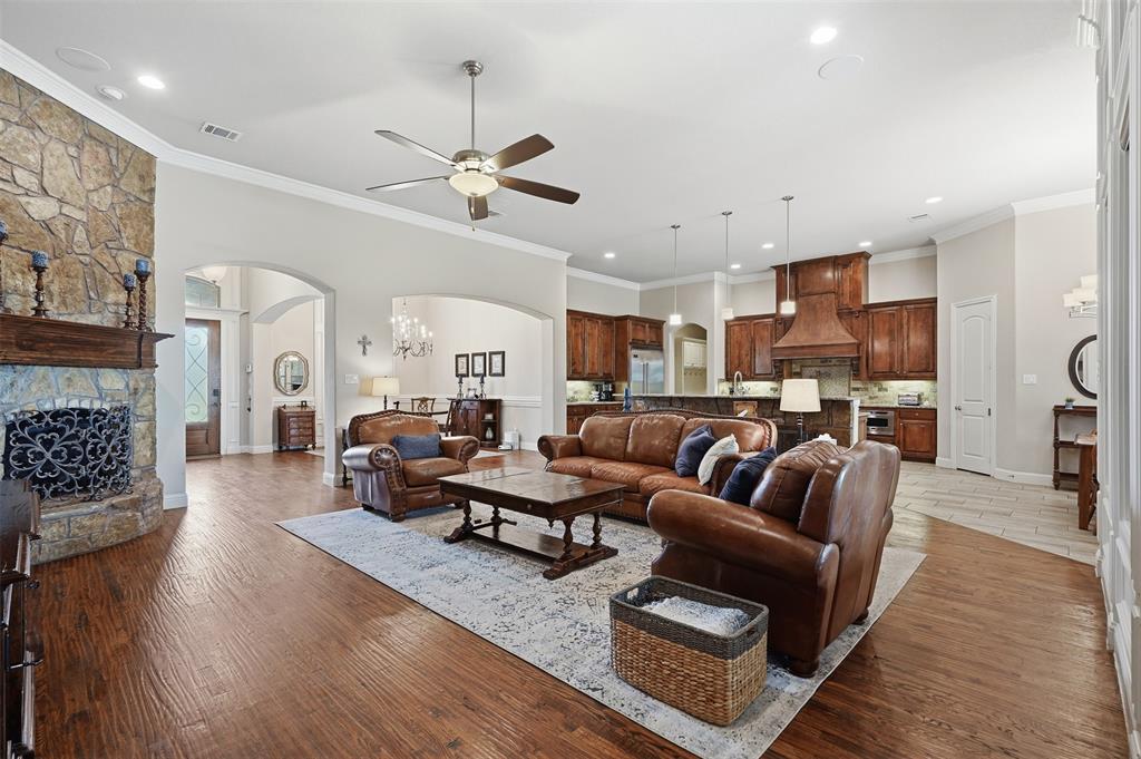 801 Timberline Court Property Photo 8