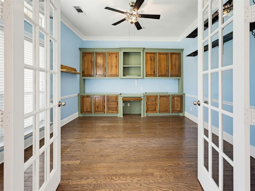 201 Willowcrest Property Photo 5