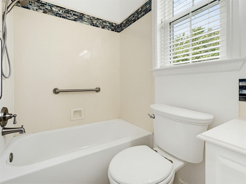201 Willowcrest Property Photo 11