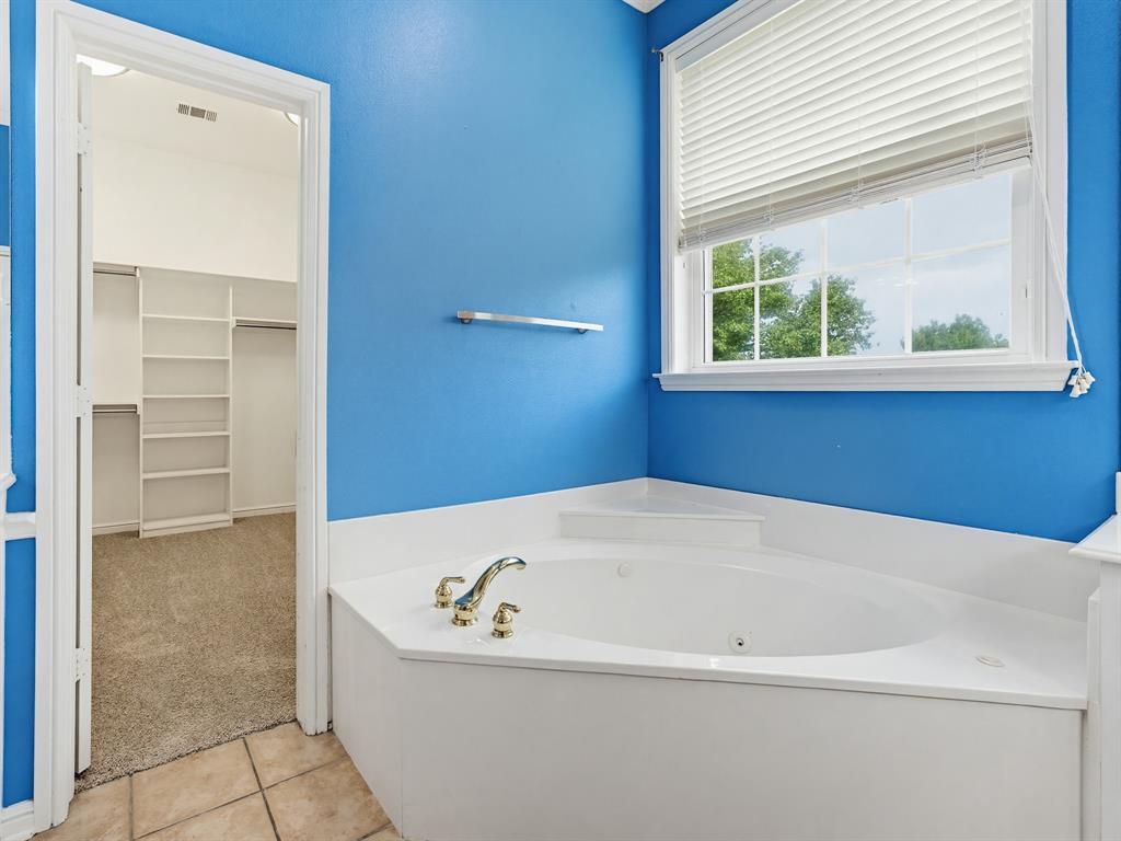 201 Willowcrest Property Photo 23