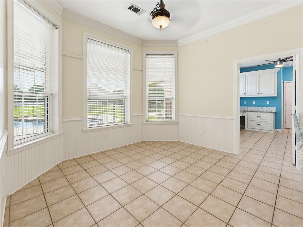201 Willowcrest Property Photo 31