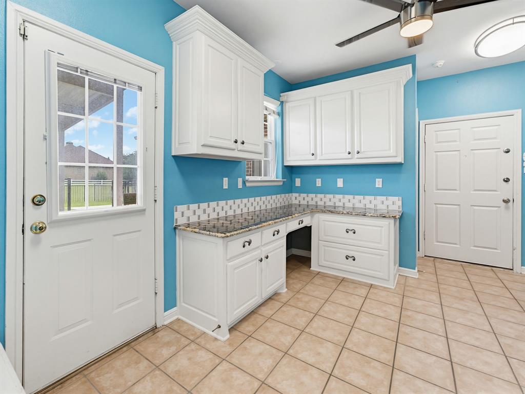 201 Willowcrest Property Photo 34