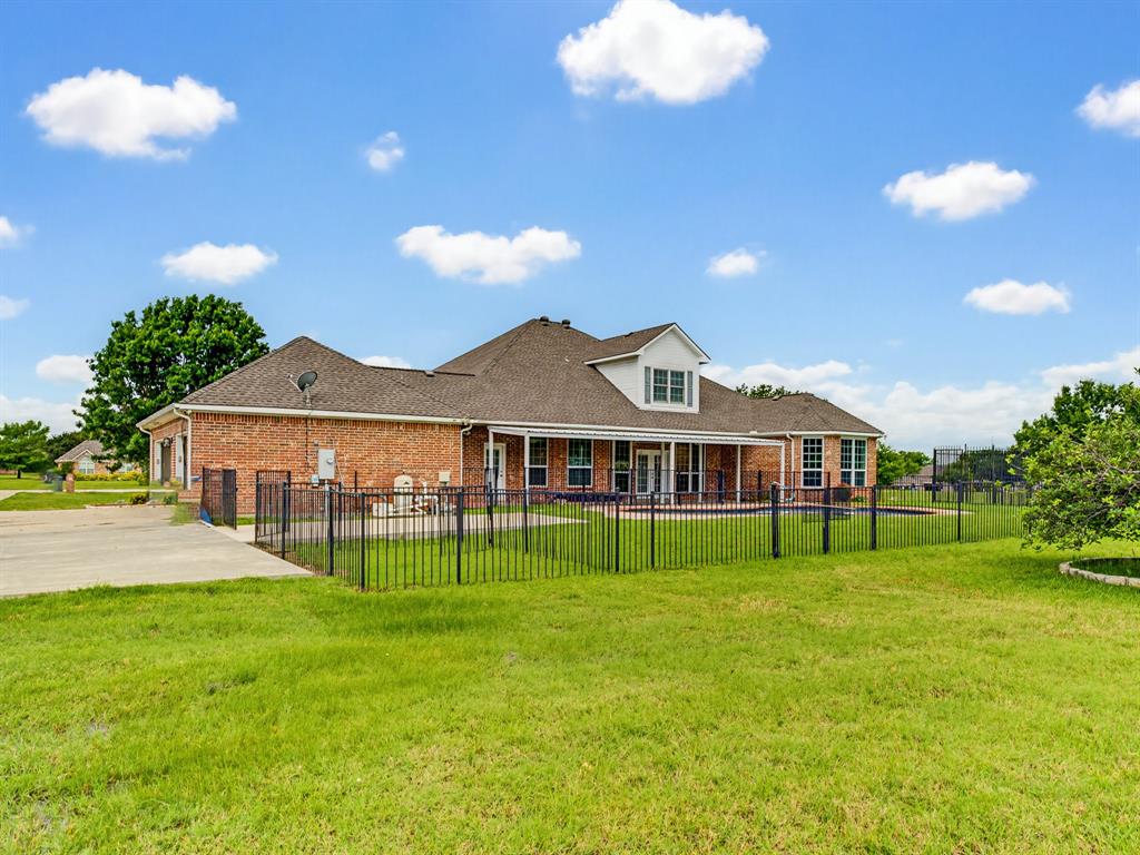 201 Willowcrest Property Photo 36
