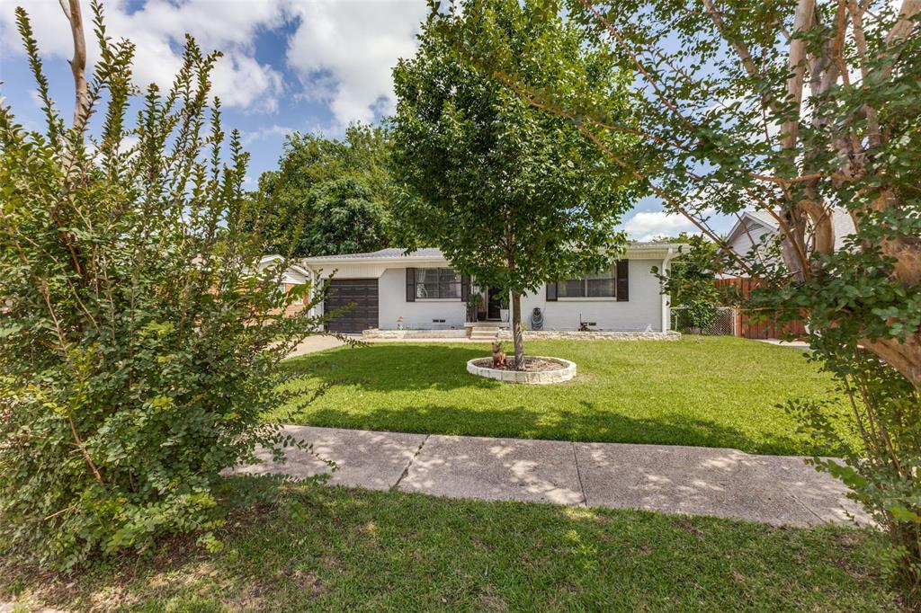 211 Brazos Street Property Photo 5