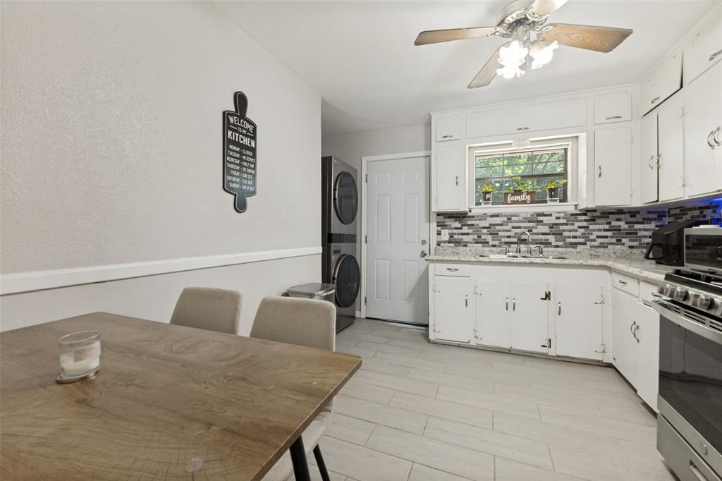 211 Brazos Street Property Photo 13