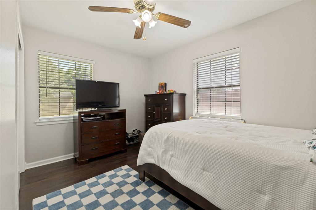 211 Brazos Street Property Photo 16