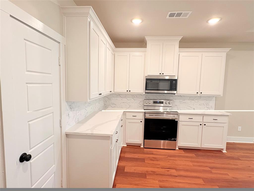 749 J L Drive
