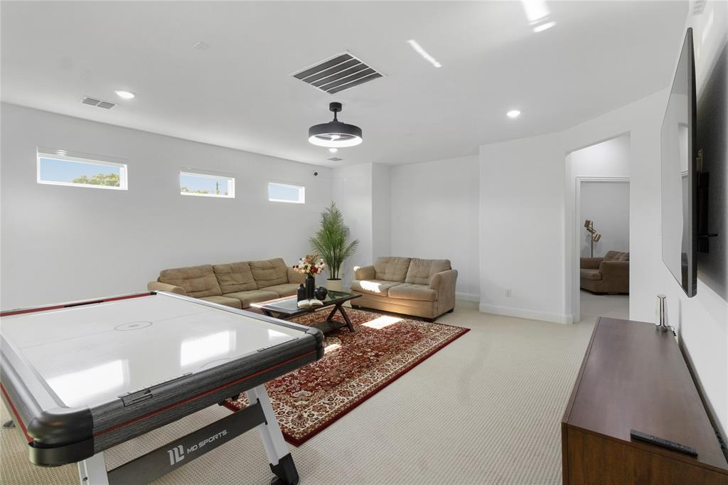 2132 Oudry Drive Property Photo 32