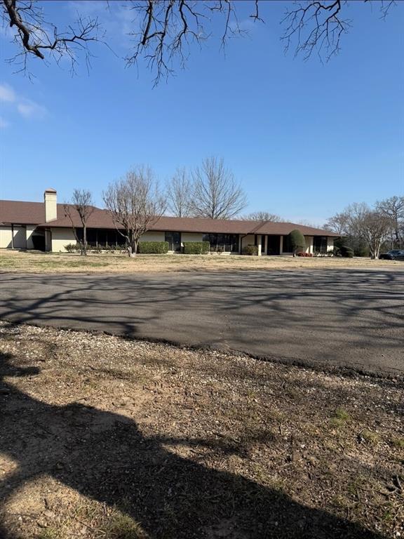 903 Interstate Highway 30 Property Photo 2