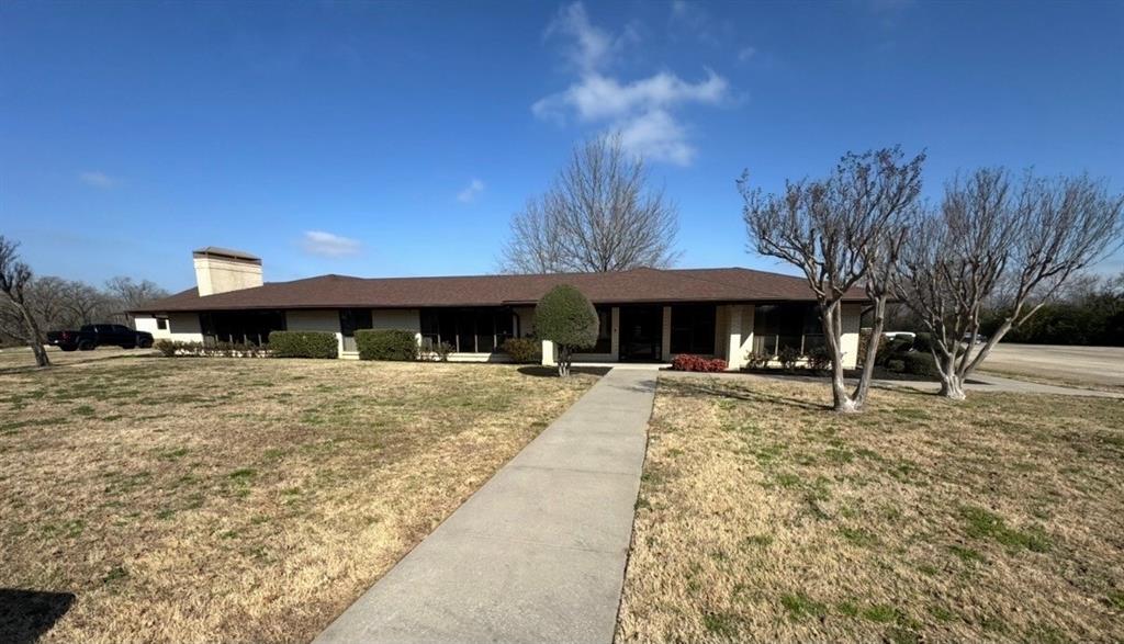 903 Interstate Highway 30 Property Photo 3