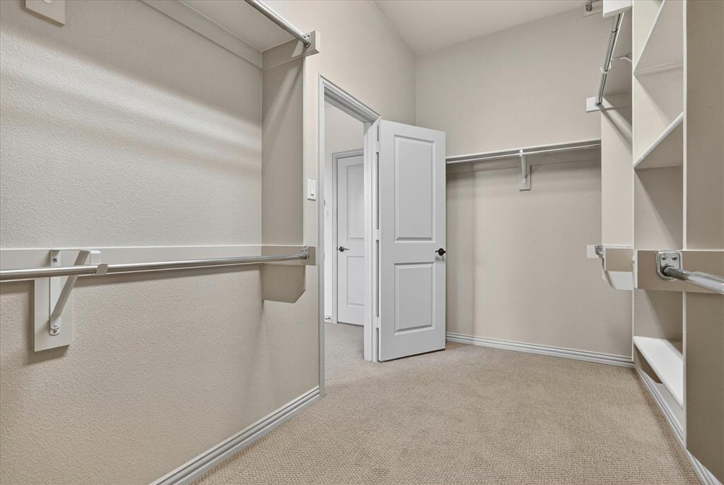 7004 Huckleberry Drive Property Photo 27