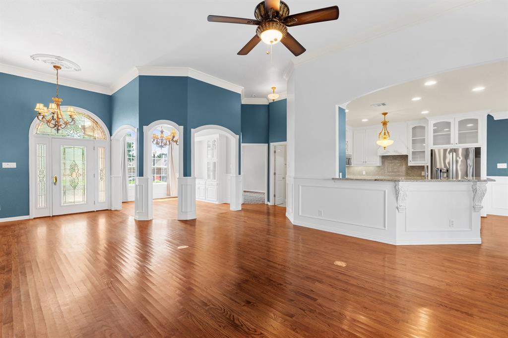 5504 Plata Lane Property Photo 13