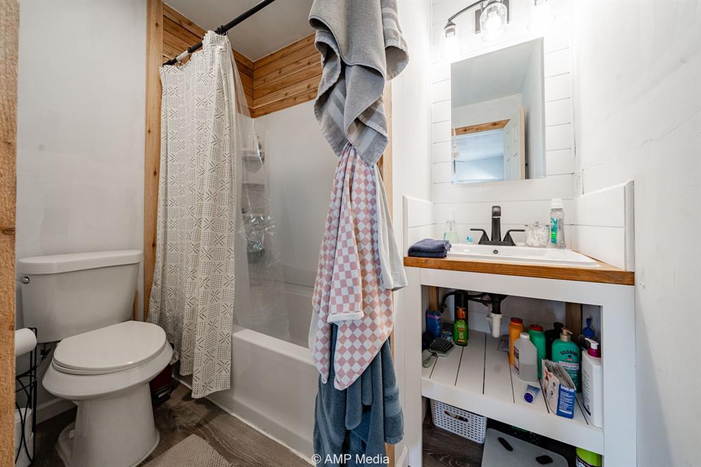 13558 County Road 440 Property Photo 6