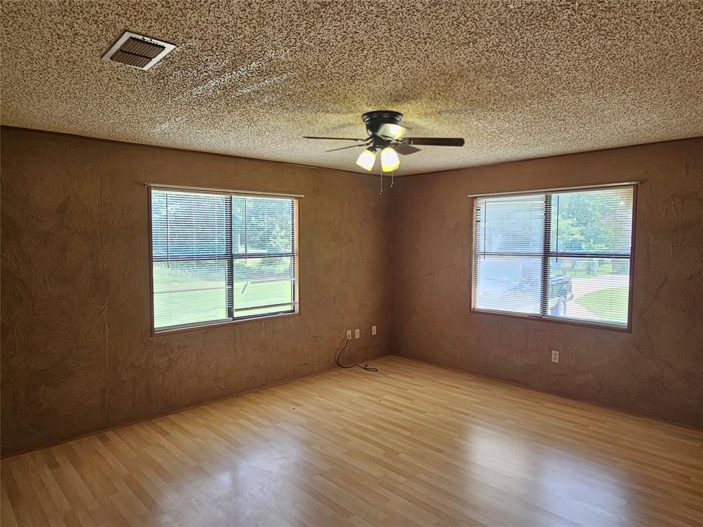 260 County Road 1885 Property Photo 8